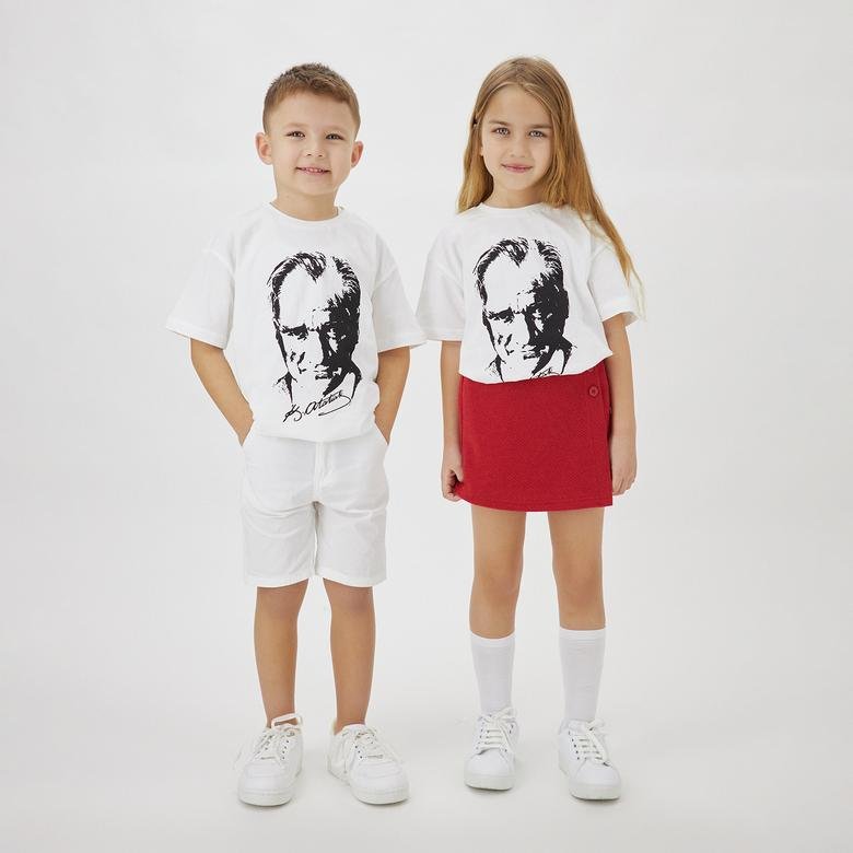 Unisex Çocuk  Atatürk Baskılı Tişört